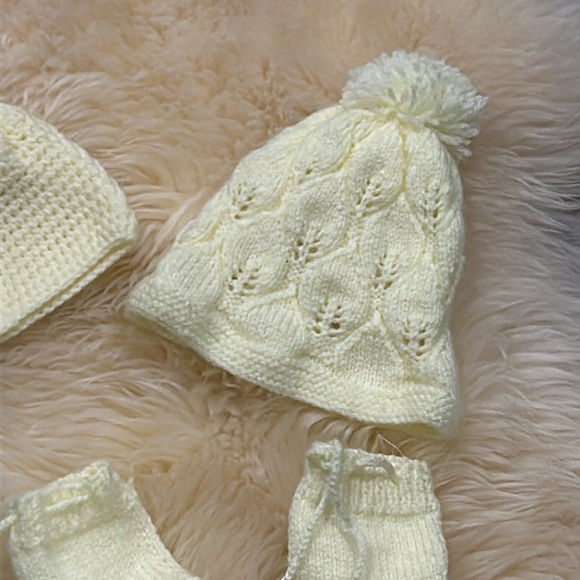 Handmade Crochet Baby Bonnets and Booties in Light Yellow NWOT - Picture 2 of 4